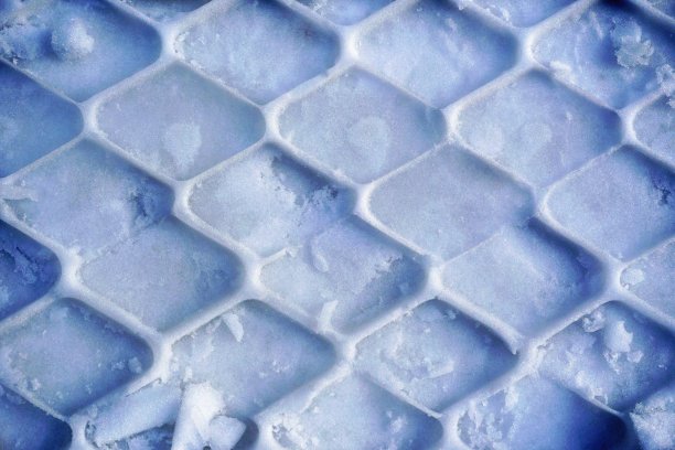 雪地上的脚印。印记。背景。纹理图片下载