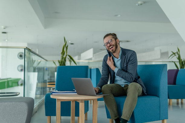 对目前的进展很满意图片下载