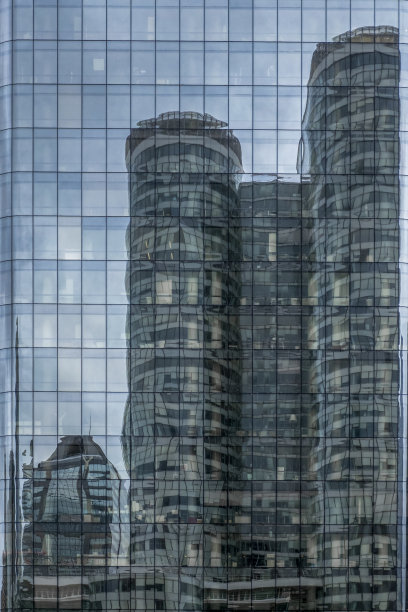 法国巴黎，拉德芳斯现代商业和金融区图片下载