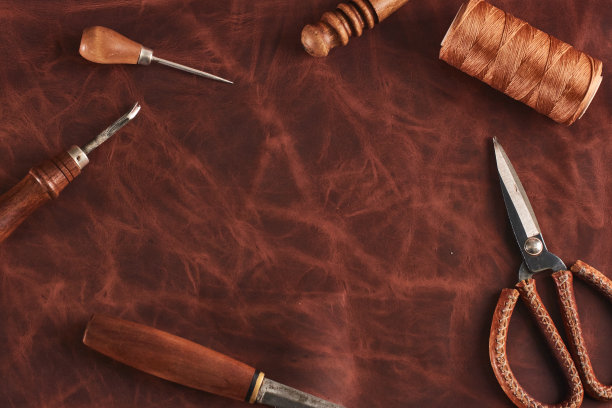 用真皮加工的工具图片下载