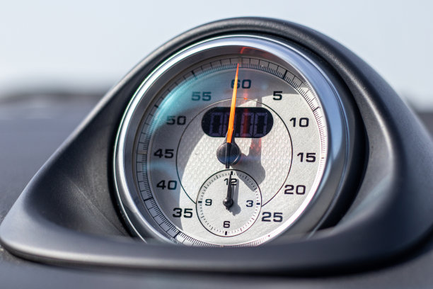 闭合时钟和天文钟。图片下载