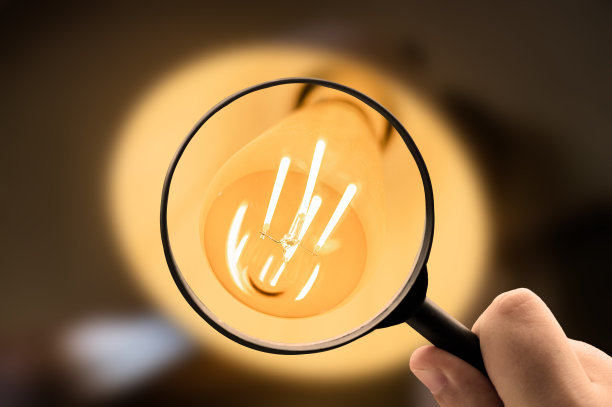 专注于一个灯泡图片下载