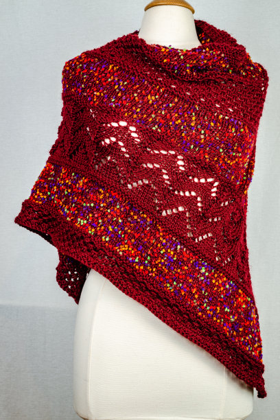 彩色针织围巾与饰物图片下载