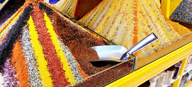 土耳其市场上的茶摊图片下载