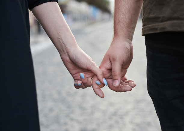 浪漫的关系图片下载