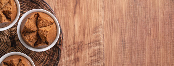 美味的中国蒸松糕，又名发糕，为春节传统食品。图片下载