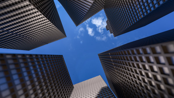 玻璃建筑与多云的蓝天背景。行业技术架构的商业概念。3 d渲染。三维演示图片下载