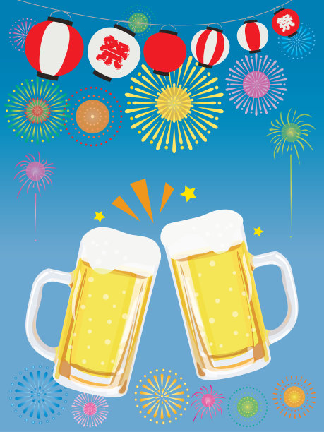 两个以烟花表演为背景的啤酒杯。图片下载