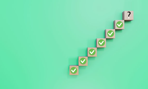 木块堆叠成阶梯图片下载