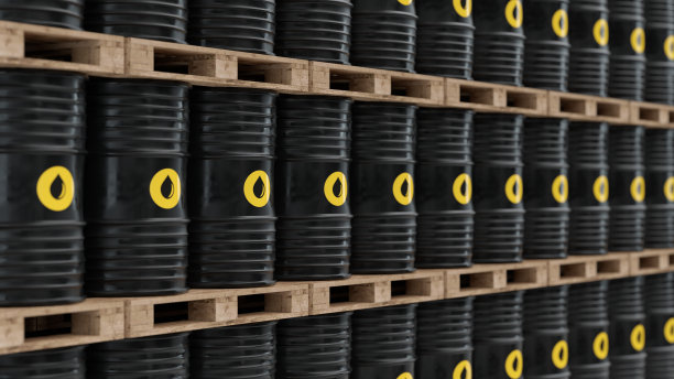 黑色的石油桶图片下载