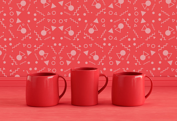 纯红色三个咖啡杯并排在单色红色厨房台面前红色装饰墙，正面视图，3d渲染，没有人图片下载