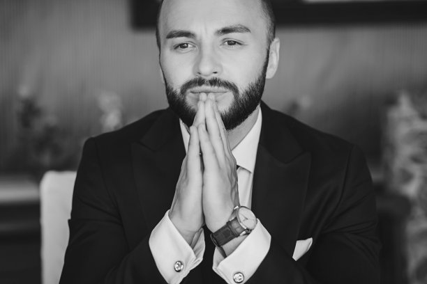 自信商人的画像图片下载