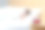 特写照片的一个失眠和不安的女人躺在床下的毯子，试图入睡图片下载
