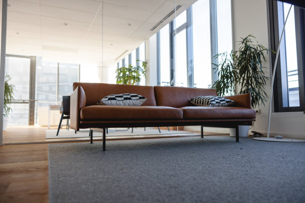 办公室的沙发图片下载