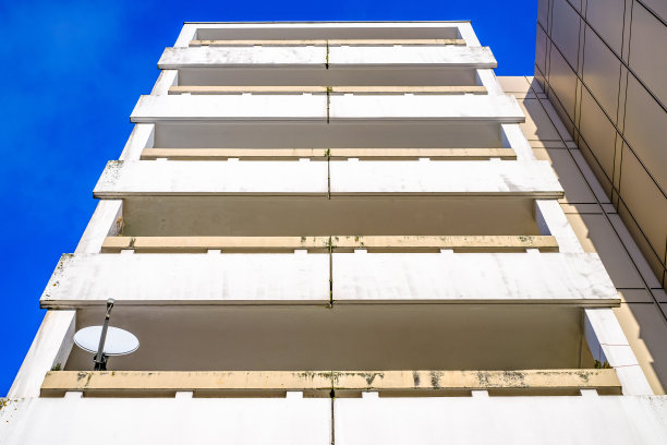 现代混凝土平台立面图片下载