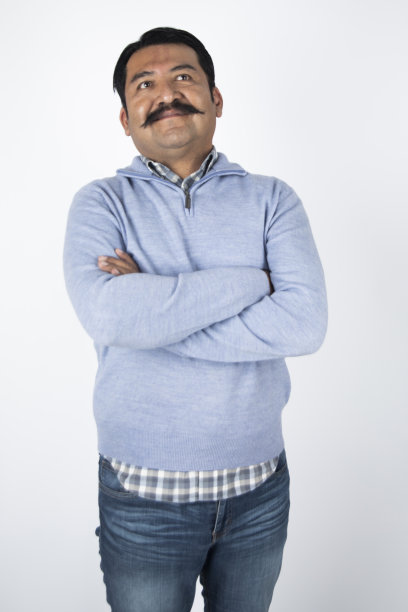 画室里的男人肖像图片下载