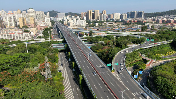 市内交通便利，立交桥图片下载