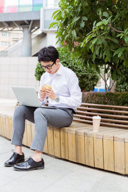 繁忙的都市白领图片下载