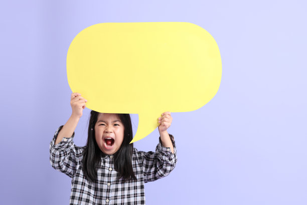 快乐的小女孩图片下载