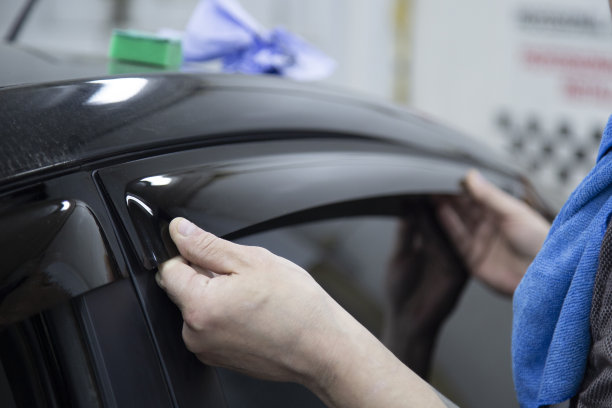 导向板的车。图片下载