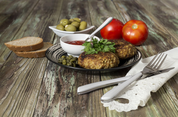 配米饭和肉末的肉片图片下载