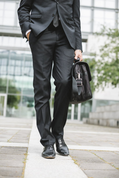 商人去上班图片下载