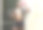 口渴流汗的成年男子在公园里喝水锻炼图片下载
