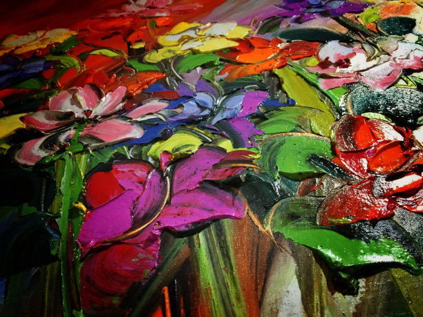 浮雕彩绘。图片下载