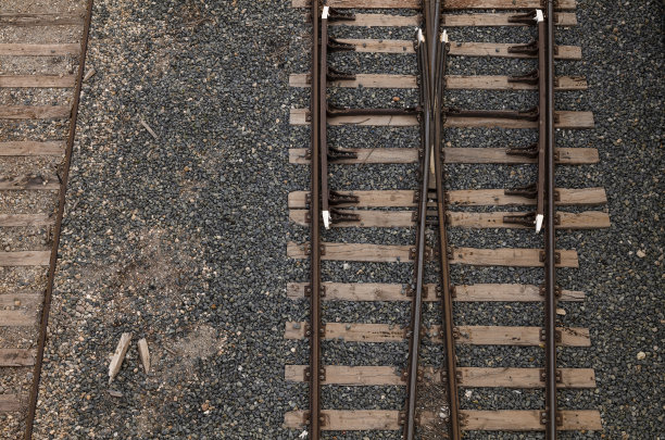 火车轨道的鸟瞰图图片下载