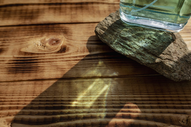 男性淡香水图片下载