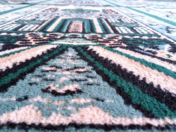 清真寺祈祷用的垫子，在穆斯林礼拜时用作垫子图片下载