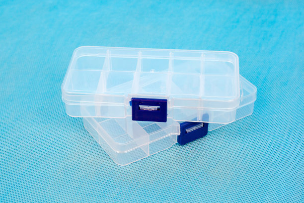 两个塑料盒子，内部有蓝色背景，用于存储小件物品图片下载