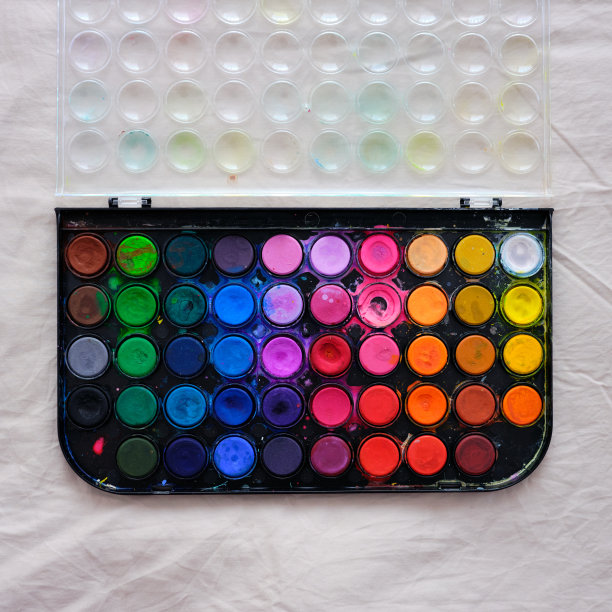 沉迷于粉红色。图片下载