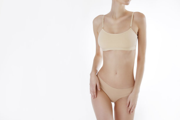 裁剪的女性内衣模型的形象。图片下载
