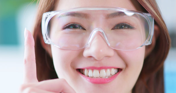 亚洲实验室研究员图片下载