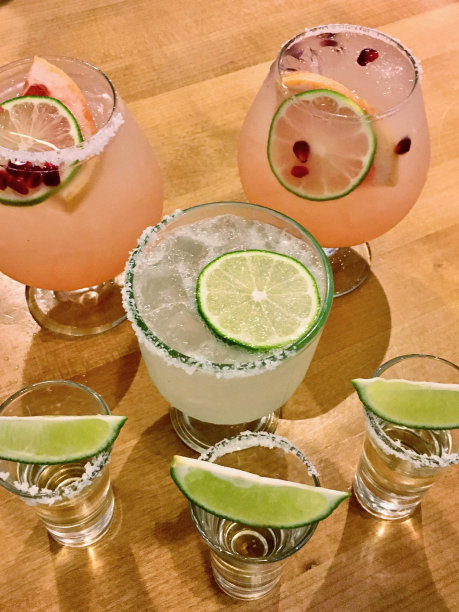玛格丽塔和龙舌兰酒背景图片下载