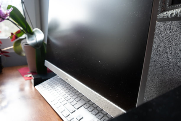 电脑显示器上的灰尘特写图片下载