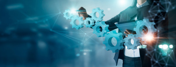 女商人绘制连接齿轮齿轮的成功网络背景，发展，团队合作和伙伴关系的概念图片下载