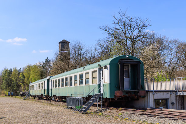 阿什站和贝尔格姆的塔图片下载