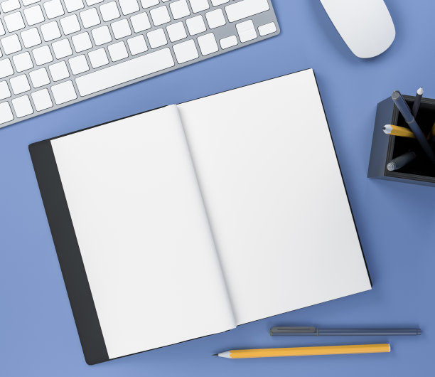 纸模型空白页和办公工具在工作桌上，俯视图图片下载