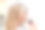 一位年轻美丽的白种人金发女子在家里休息。一个女人坐在桌旁，喝着杯子里的咖啡，读着杂志。图片下载