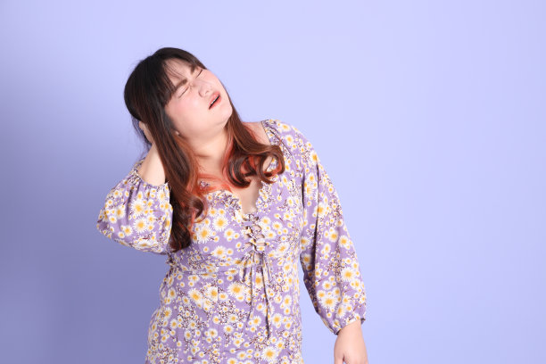 胖乎乎的亚洲女人图片下载