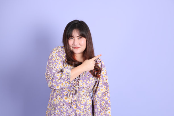 胖乎乎的亚洲女人图片下载