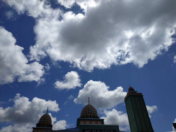 穆斯林做礼拜的清真寺图片下载