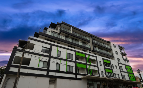 澳大利亚新南威尔士州悉尼郊区的公寓楼图片下载