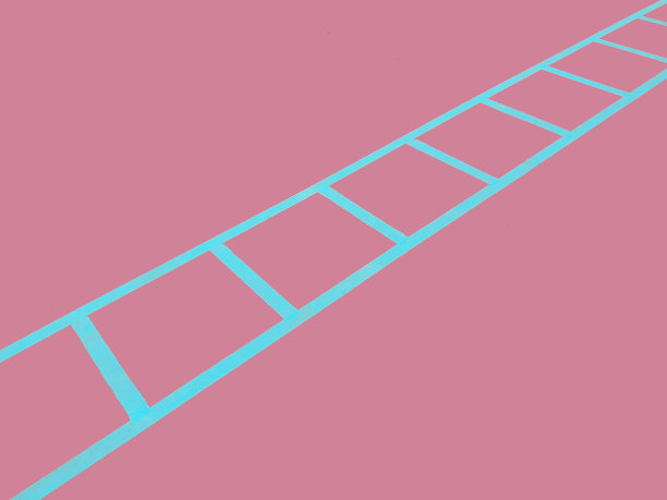 线条，抽象的运动背景或户外运动场地的纹理。室外球场上五颜六色的篮球线图片下载