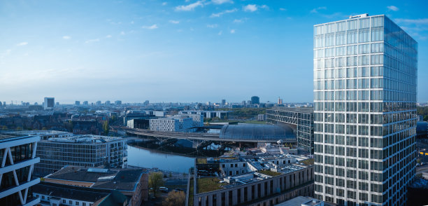 柏林的城市景观和现代办公楼图片下载