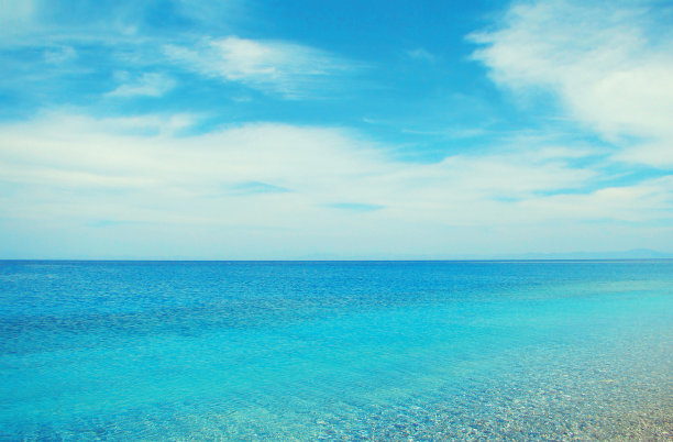 暑假，大海或海洋与蓝天背景图片下载