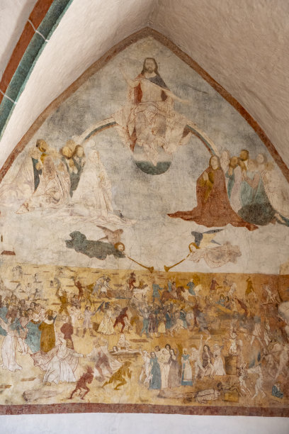 斯洛伐克斯帕斯卡贝拉附近的斯特拉斯基教堂图片下载