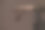女人的手在温暖的光线里图片下载